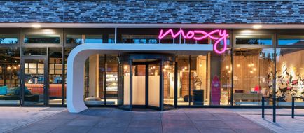 Moxy Hamburg City Exterior