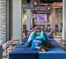 Moxy Hamburg City Lobby