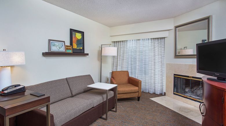<b>Residence Inn Knoxville/Cedar Bluff Room</b>. Images powered by <a href="https://www.leonardoworldwide.com/" title="Leonardo Worldwide" target="_blank">Leonardo</a>.