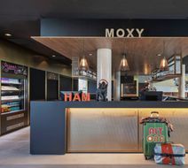 Moxy Hamburg Altona Lobby