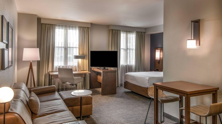 <b>Residence Inn Washington, DC/Capitol Suite</b>. Images powered by <a href="https://www.leonardoworldwide.com/" title="Leonardo Worldwide" target="_blank">Leonardo</a>.