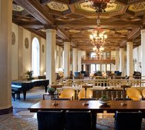 Marriott Syracuse Downtown Lobby