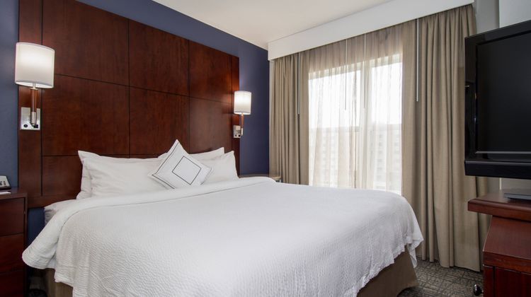 Residence Inn Charlotte Concord Suite