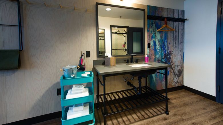 <b>MOXY New Orleans Dtwn/French Qtr Room</b>. Images powered by <a href="https://www.leonardoworldwide.com/" title="Leonardo Worldwide" target="_blank">Leonardo</a>.