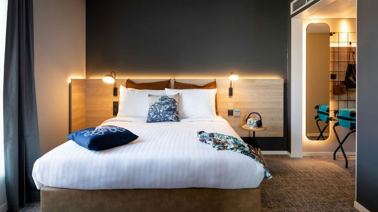<b>Moxy Plymouth Room</b>. Images powered by <a href="https://www.leonardoworldwide.com/" title="Leonardo Worldwide" target="_blank">Leonardo</a>.