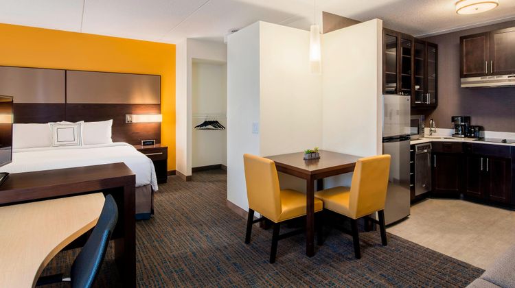 Residence Inn by Marriott Regina Suite