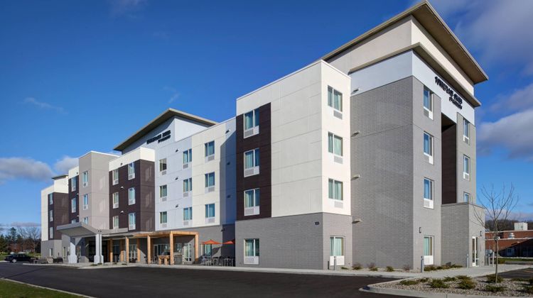 TownePlace Suites Grand Rapids Airport Exterior
