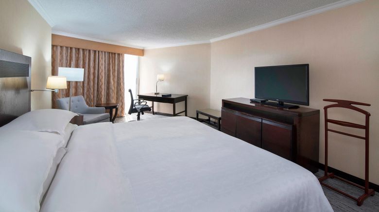 <b>Sheraton Santo Domingo Hotel Room</b>. Images powered by <a href="https://www.leonardoworldwide.com/" title="Leonardo Worldwide" target="_blank">Leonardo</a>.