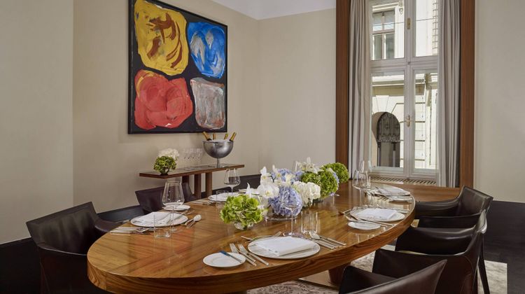 The Ritz-Carlton, Vienna Meeting