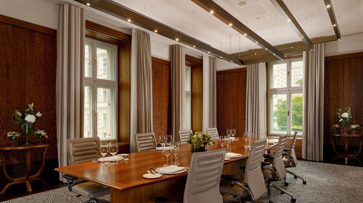 The Ritz-Carlton, Vienna Meeting