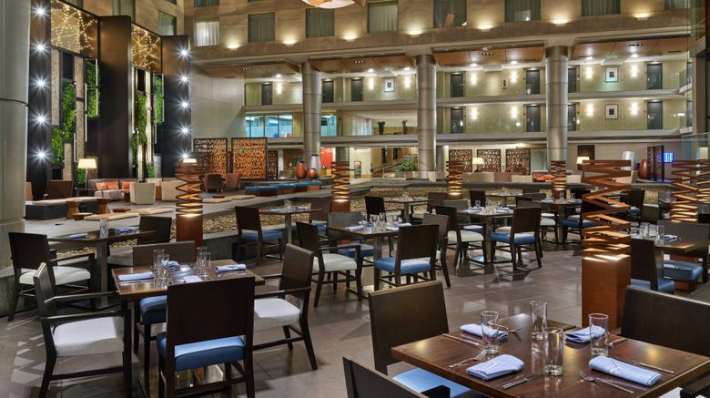 <b>The Westin Detroit Metropolitan Airport Restaurant</b>. Images powered by <a href="https://www.leonardoworldwide.com/" title="Leonardo Worldwide" target="_blank">Leonardo</a>.