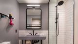 <b>Moxy Portland Downtown Room</b>. Images powered by <a href="https://www.leonardoworldwide.com/" title="Leonardo Worldwide" target="_blank">Leonardo</a>.