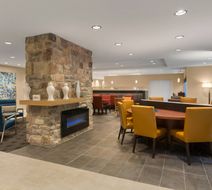 TownePlace Suites by Marriott Boone Lobby