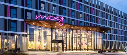 Moxy Poznan Airport Hotel Exterior