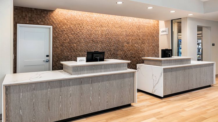 Residence Inn Riverside Moreno Lobby