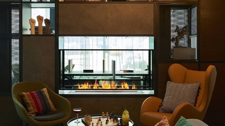 <b>Moxy York Stonebow Room</b>. Images powered by <a href="https://www.leonardoworldwide.com/" title="Leonardo Worldwide" target="_blank">Leonardo</a>.