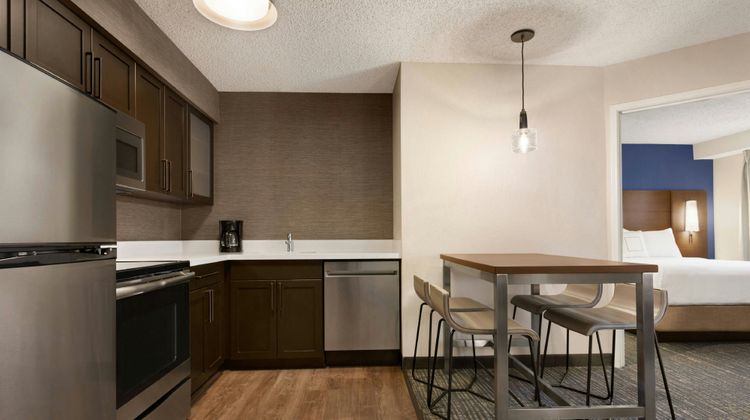 Residence Inn Norfolk Airport Room