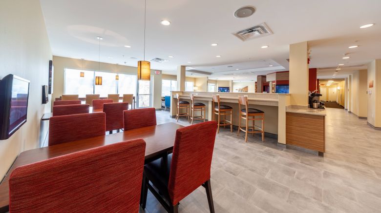 <b>TownePlace Suites By Marriott Restaurant</b>. Images powered by <a href="https://www.leonardoworldwide.com/" title="Leonardo Worldwide" target="_blank">Leonardo</a>.