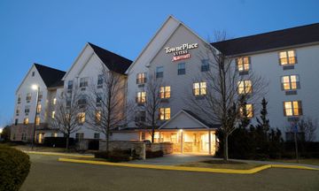 TownePlace Suites Republic Arpt Long Isl