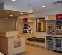 TownePlace Suites Republic Arpt Long Isl Lobby