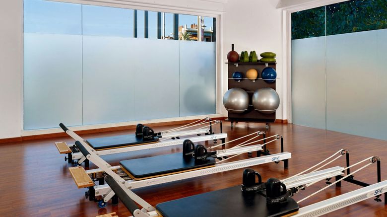 <b>Hotel Arts Barcelona Recreation</b>. Images powered by <a href=https://www.travelagewest.com/Hotels/Barcelona/
