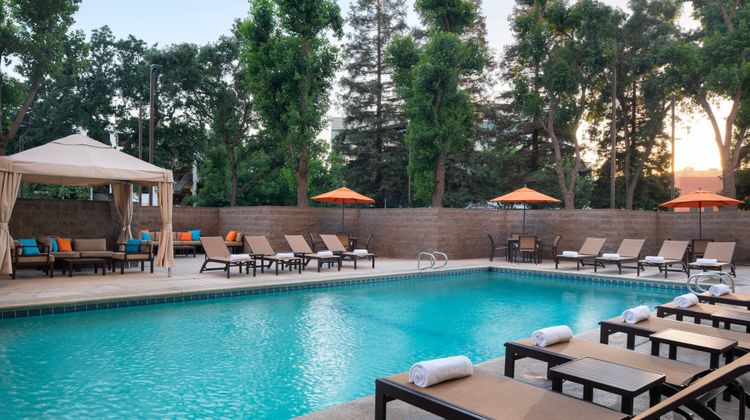 Visalia Marriott Pool
