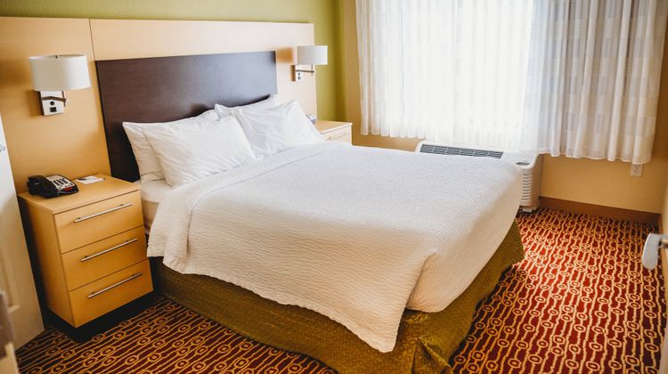 TownePlace Suites Aberdeen Room