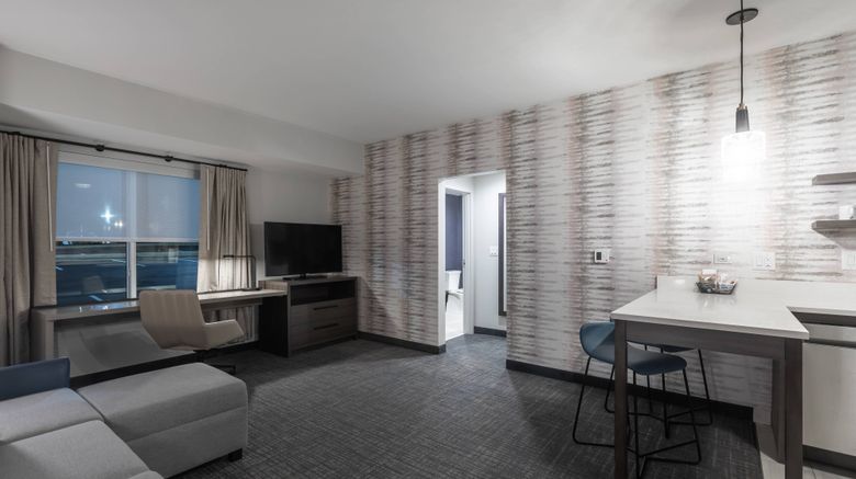 <b>Residence Inn Anderson Clemson Room</b>. Images powered by <a href="https://www.leonardoworldwide.com/" title="Leonardo Worldwide" target="_blank">Leonardo</a>.