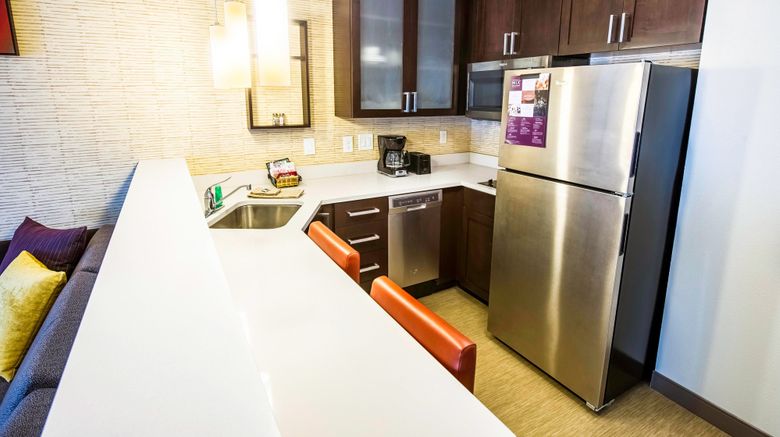 <b>Residence Inn Columbia West/Lexington Room</b>. Images powered by <a href="https://www.leonardoworldwide.com/" title="Leonardo Worldwide" target="_blank">Leonardo</a>.
