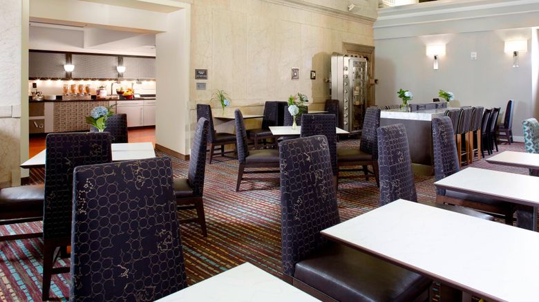 <b>Residence Inn Columbus Downtown Restaurant</b>. Images powered by <a href="https://www.leonardoworldwide.com/" title="Leonardo Worldwide" target="_blank">Leonardo</a>.