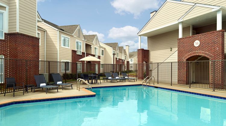 Residence Inn Atlanta Airport North Pool