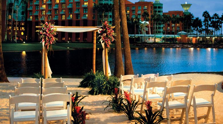 <b>Walt Disney World Dolphin Beach</b>. Images powered by <a href="https://www.leonardoworldwide.com/" title="Leonardo Worldwide" target="_blank">Leonardo</a>.