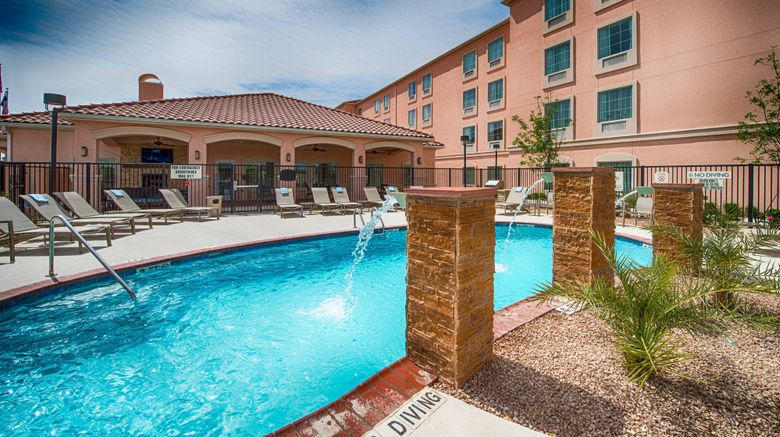 <b>TownePlace Suites El Paso Airport Pool</b>. Images powered by <a href="https://www.leonardoworldwide.com/" title="Leonardo Worldwide" target="_blank">Leonardo</a>.