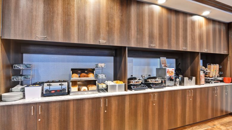 <b>TownePlace Suites Bridgewater Branchburg Restaurant</b>. Images powered by <a href="https://www.leonardoworldwide.com/" title="Leonardo Worldwide" target="_blank">Leonardo</a>.