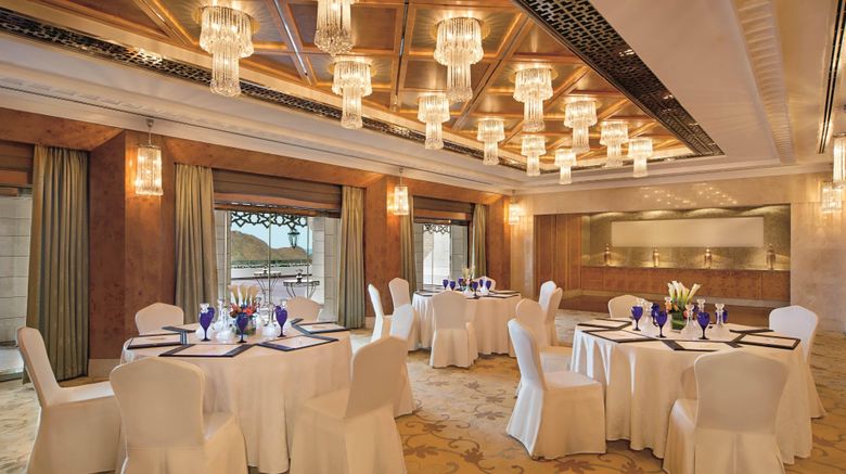 <b>Al Bustan Palace, A Ritz-Carlton Hotel Meeting</b>. Images powered by <a href="https://www.leonardoworldwide.com/" title="Leonardo Worldwide" target="_blank">Leonardo</a>.