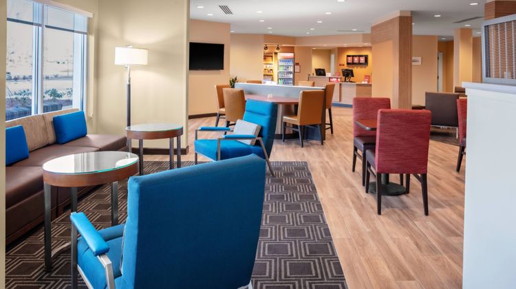 TownePlace Suites Gainesville Lobby