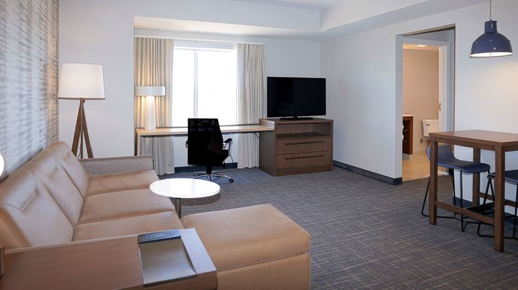 Residence Inn by Marriott First & Main Room
