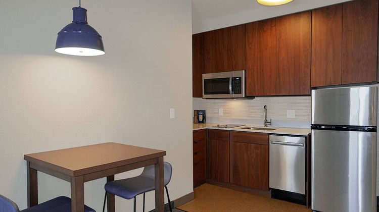 Residence Inn by Marriott First & Main Room