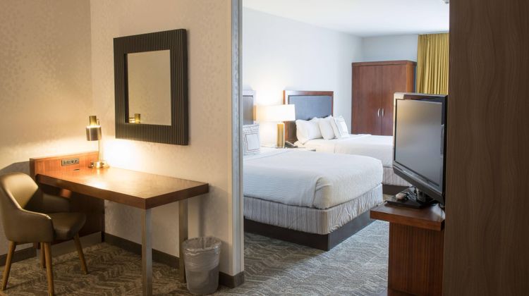 SpringHill Suites by Marriott Logan Suite