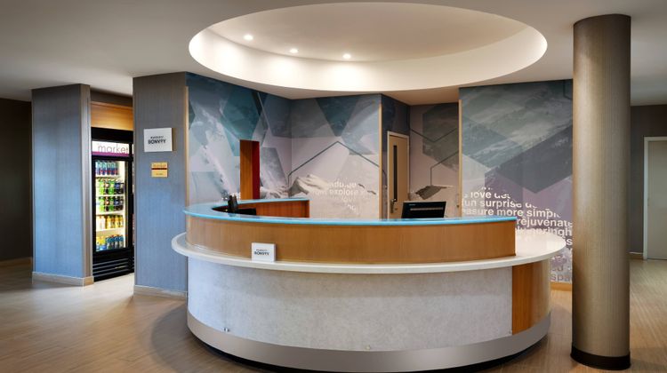 SpringHill Suites by Marriott Lobby