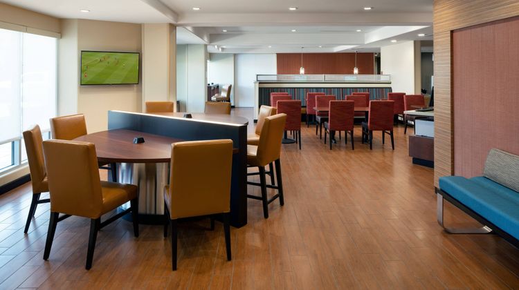 TownePlace Suites Fresno Clovis Lobby