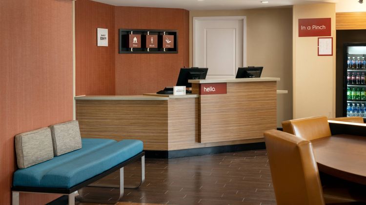 TownePlace Suites Fresno Clovis Lobby