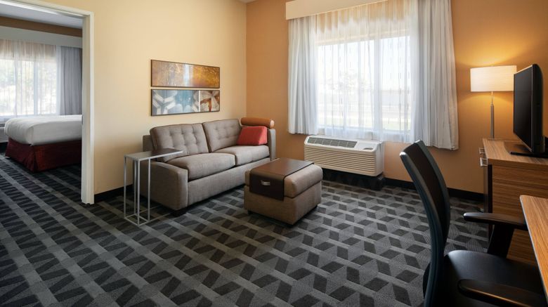<b>TownePlace Suites Fresno Clovis Room</b>. Images powered by <a href="https://www.leonardoworldwide.com/" title="Leonardo Worldwide" target="_blank">Leonardo</a>.