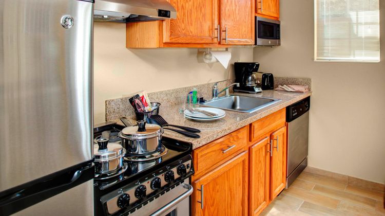 TownePlace Suites Fresno Room