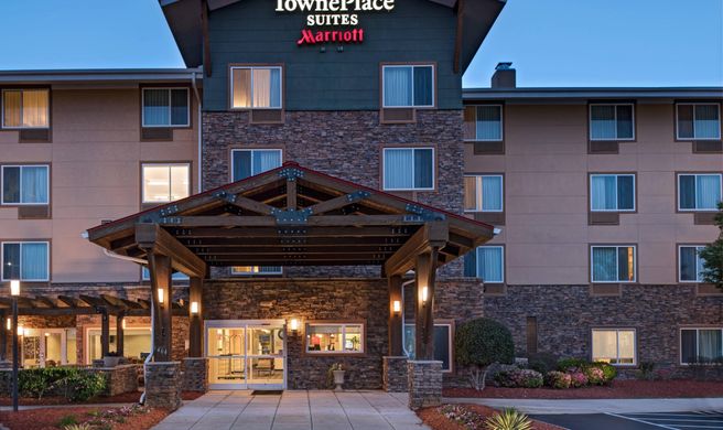 TownePlace Suites Fayetteville Exterior
