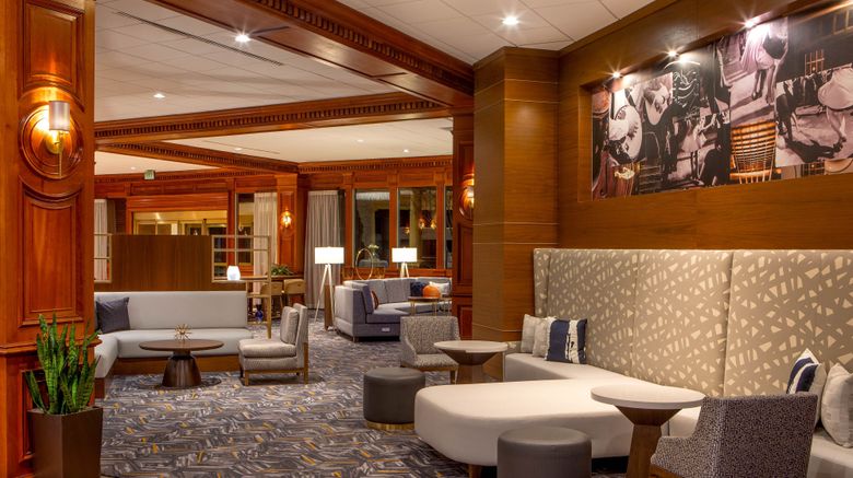 <b>Sheraton Music City Nashville Airport Lobby</b>. Images powered by <a href="https://www.leonardoworldwide.com/" title="Leonardo Worldwide" target="_blank">Leonardo</a>.