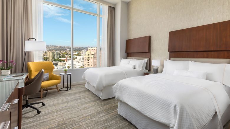 <b>The Westin Long Beach Room</b>. Images powered by <a href="https://www.leonardoworldwide.com/" title="Leonardo Worldwide" target="_blank">Leonardo</a>.