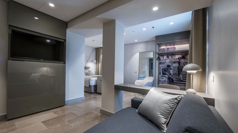 <b>The Regency Rome, Tribute Portfolio Suite</b>. Images powered by <a href="https://www.leonardoworldwide.com/" title="Leonardo Worldwide" target="_blank">Leonardo</a>.