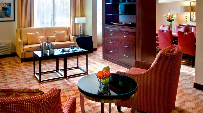 <b>Trumbull Marriott Shelton Suite</b>. Images powered by <a href="https://www.leonardoworldwide.com/" title="Leonardo Worldwide" target="_blank">Leonardo</a>.