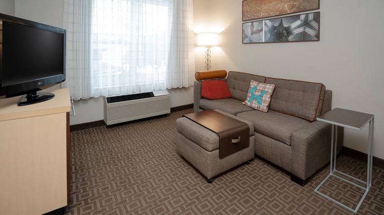 TownePlace Suites by Marriott Rochester Room